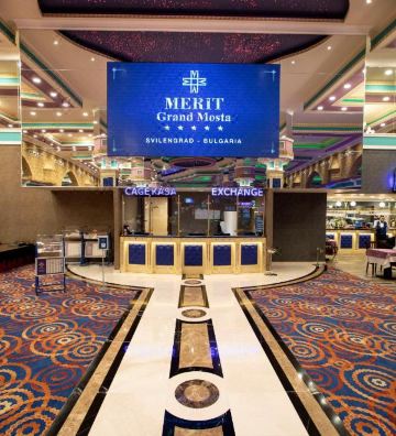 호텔 메리트 그랜드 모스타의 깔끔하고 모던한 객실 내부