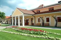 Ensana Vila Trajan Hotel di Piestany