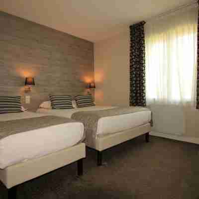 Logis Hôtel Lodge la Valette Rooms