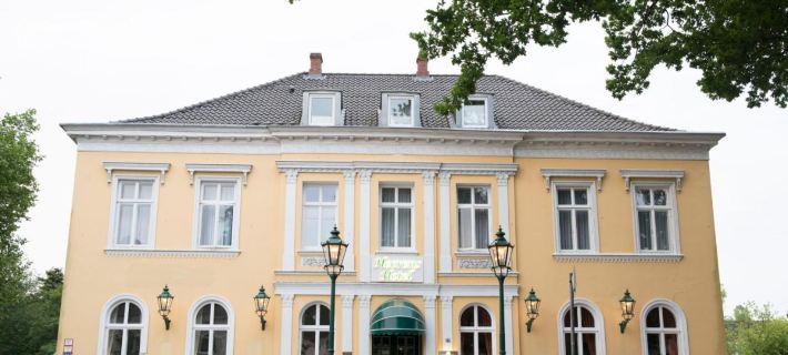 Heerens Hotel Các khách sạn ở Emden