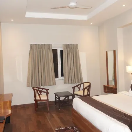 Neel Clarks Inn Express