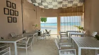 Alimas Holiday Retreat Maldives Hotel di Thinadhoo