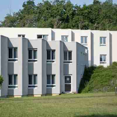 Hôtel inspiration by balladins - Le Riccoty Hotel Exterior