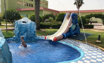 Flamingo Beach Hotel