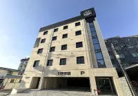 E.BON HOTEL