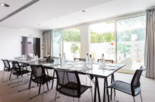 쿠베 호텔 생트로페