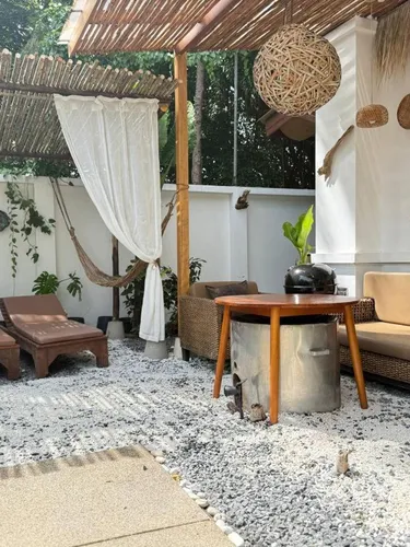 รูปภาพของBeachfront Pooll Villa