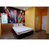 Hotel O Pondok Sahabat Vianty Near SDN Kampung Parang - parking