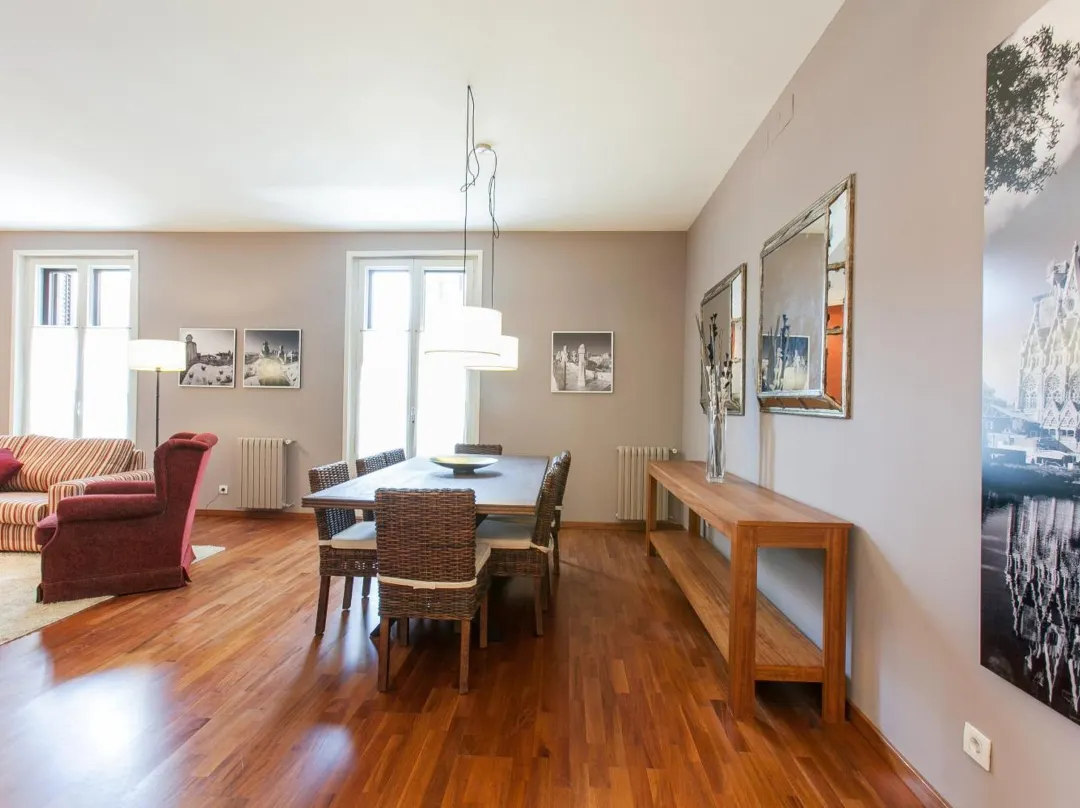 Serennia Apartamentos Ramblas - Plaça Catalunya - Barcelona