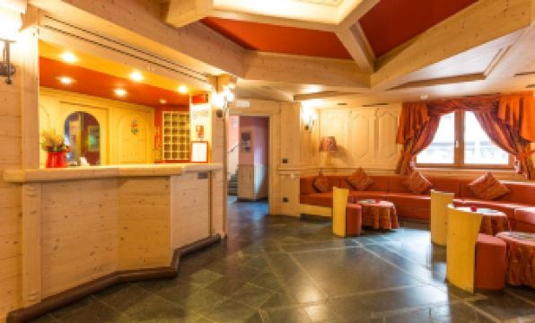 Hotel Arisch - Housity