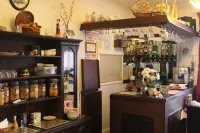 The Lyndsay Guest House
