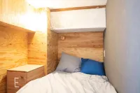 Meedafu's Yui Hostel and Coffee Hotels in Yoron