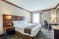 Woodbine Hotel & Suites