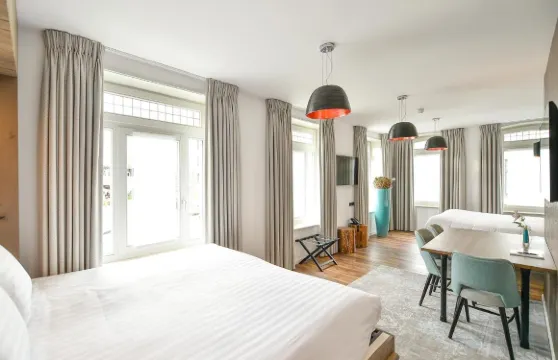 安特耶範德斯塔特小酒館-酒店