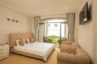 Phuoc Hung 2 Hotel - Parking