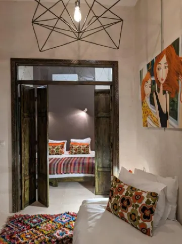 里亞德藝術酒店