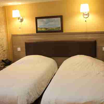 Logis Auberge de la Tour Rooms