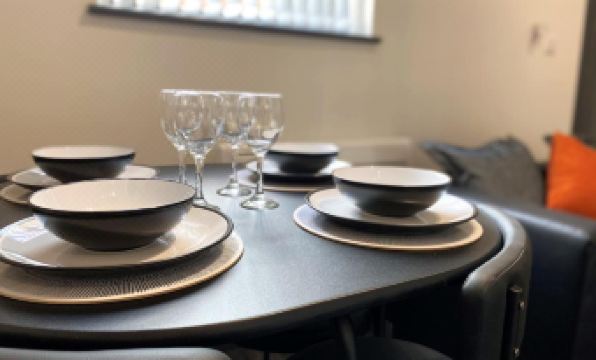 StayCrewe Apartments - Housity