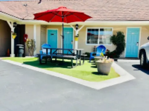 Central Coast Inn- Cayucos