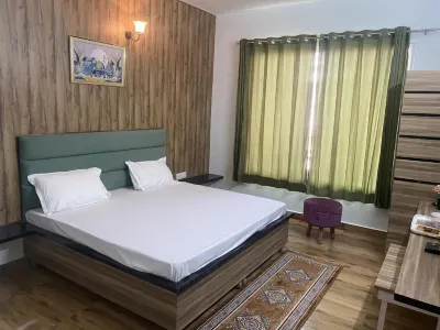 Hotel Nirmal - Budget Friendly Rooms Near Fortis Hospital and Marriage Palaces