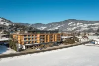 AlpenParks飯店和公寓Taxacher 蒂羅爾-基希貝格住宿飯店