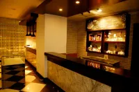 The Raviz Hotel, Calicut - Quầy bar