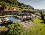 Bergkristall - Mein Resort im Allgäu - Swimmingpools