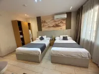 Lotus Hotel Tahrir Sq - Parvekkeita