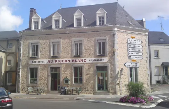 金鴿布蘭科酒店