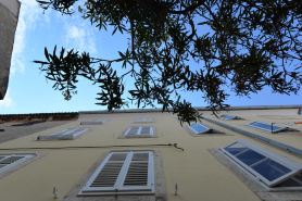 Apartments and Rooms Oliva