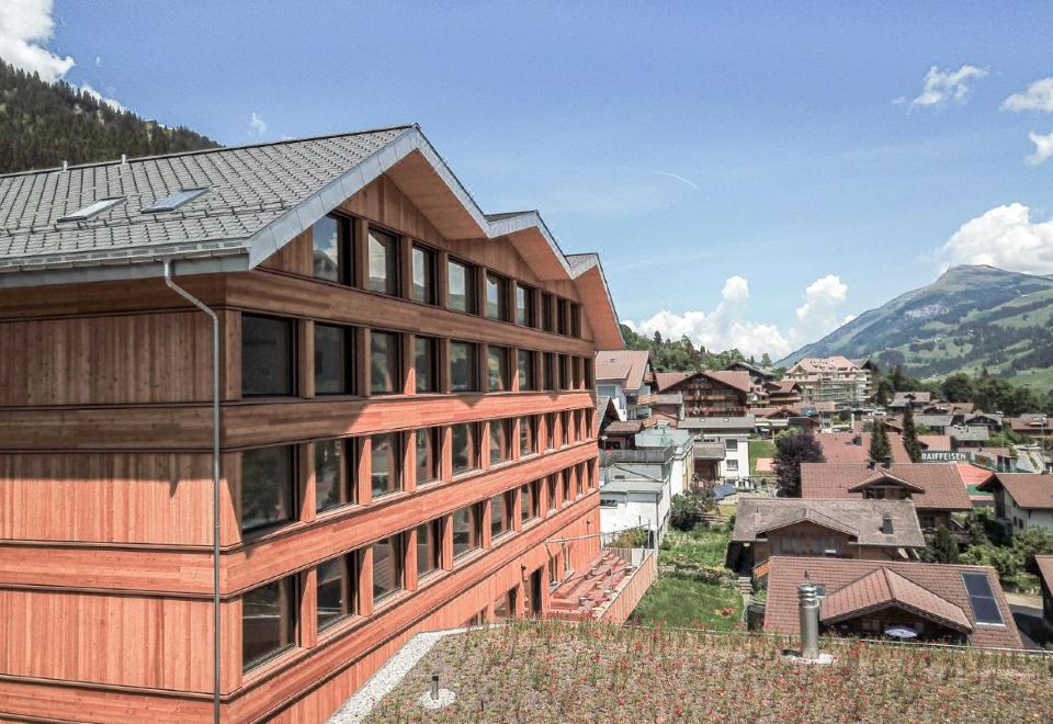 Revier Mountain Lodge Adelboden - Housity