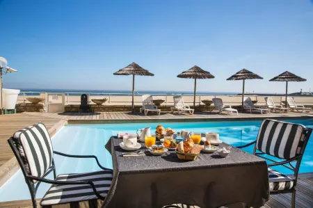 Arc Hôtel Sur Mer Отели в г. Аркашон