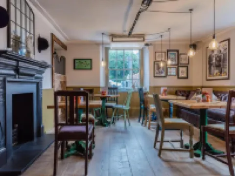 The Bear Esher Hotels in Esher