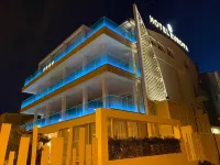 Europa Hotel Hotele w: Vasto