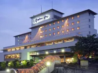 다마나/쓰카사 로열 호텔  호텔