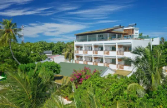 Luau Beach Inn, Maldives