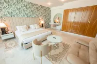The Penthouse Suites Hotel - balcony