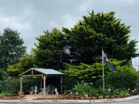 Colonial Lodge Motor Inn Hotels in Murrumbateman
