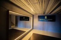 Red Hotel Riviera Suite&Lake - ที่มีสปา