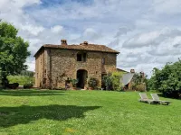 Podere Pievina Delle Corti - Dimora di Campagna Hotels in der Nähe von Chiesa dei santi Pietro e Andrea
