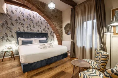 La Bartolomea Home & Suite Hotel dekat Via CAVA ETRUSCA SAN GIUSEPPE
