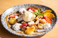 Landgasthof Am Sonnenhang Hotels in VohenstrauB