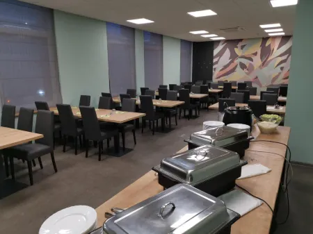 Ambient Hotel Отели в г. Трзин