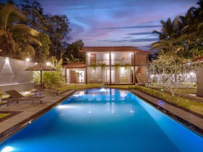 Hasthri Boutique Brown Apartment in Ahangama with pool Near Beach