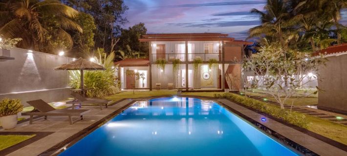 Hasthri Boutique Brown Apartment in Ahangama with pool Near Beach Hotels in Ahangama