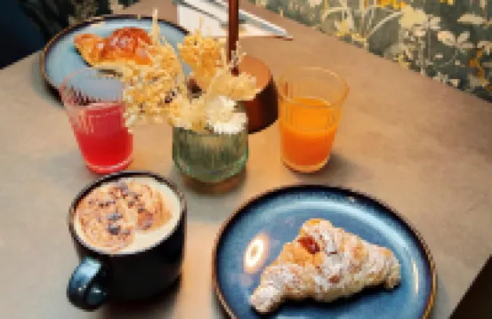 ローマ スイート チェントロ コロッセオ周辺周辺のホテル