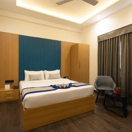 Pravasa Stay Near Luv Kush Square