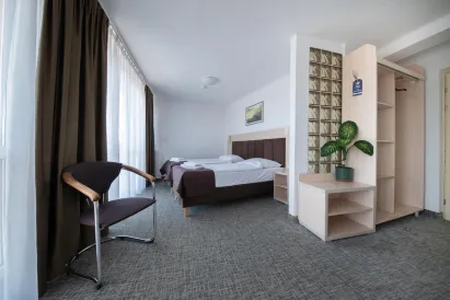 Hotel Logos