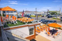 Sea Chest Motel - 2-Star
