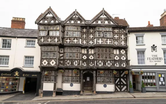 더 피더스 호텔